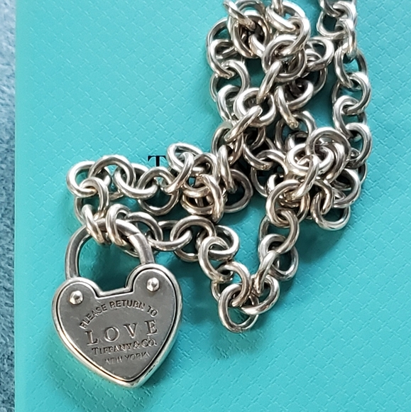 Tiffany Love Lock necklace. - Picture 3 of 6